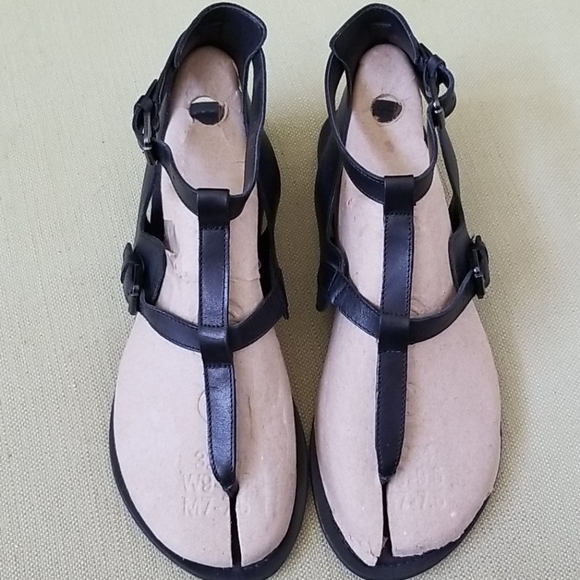 Franco Sarto Shoes - Franco Sarto black leather sandals